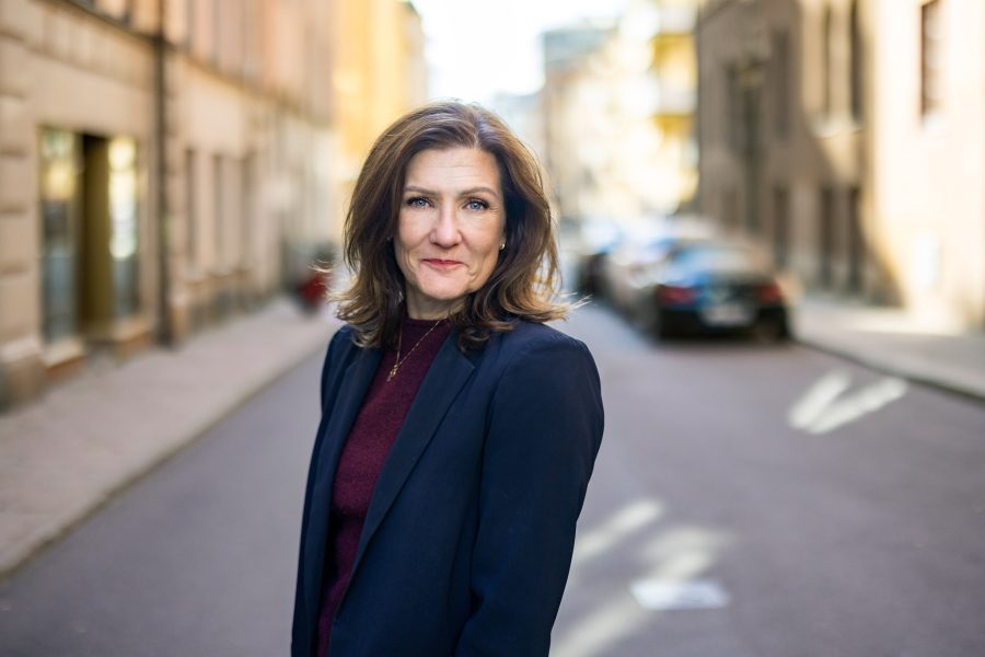 Advokat Rebecca Lagh i Kvinnotryck nummer 4 2025. Foto: Liza Simonsson